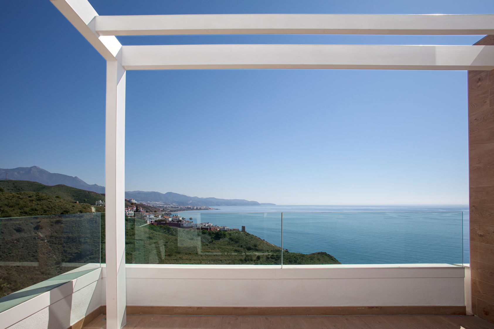 Pisos de lujo en venta entre Torrox Costa y Nerja